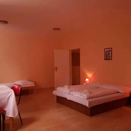 Marina Hostel *