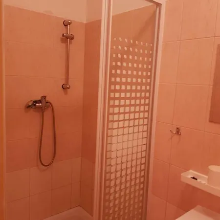 Marina ホステル *